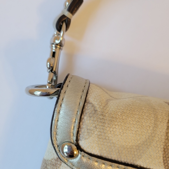 Coach signature Kristen flap sequins wristlet bag - Picture 6 of 11